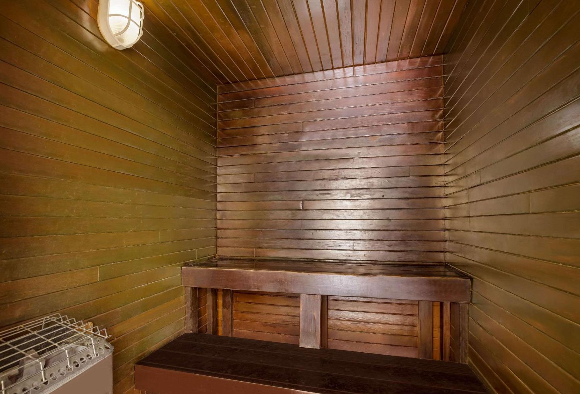 Quality Inn & Suites Medford Airport Экстерьер фото